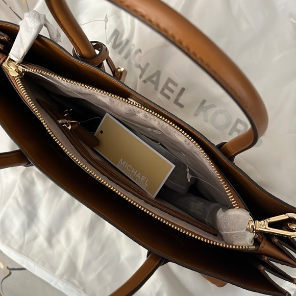 New MK brown leather handbag satchel with long strap 风琴包 - Picture 8 of 8